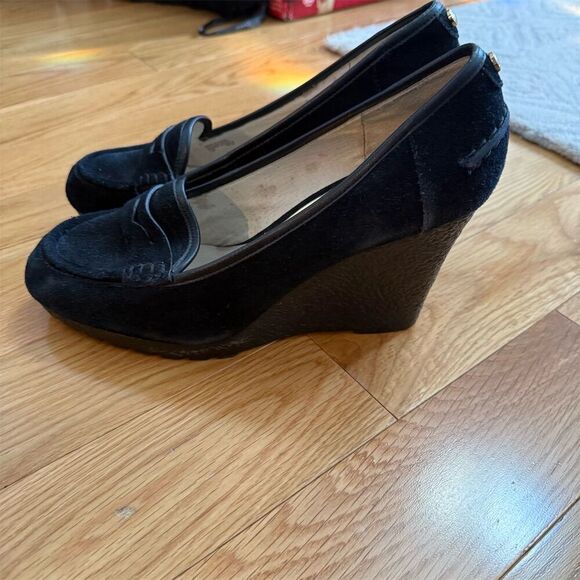 Michael Kors Rory Wedge Pumps Women's Size 11 Black Suede Closed Toe - Picture 4 of 6